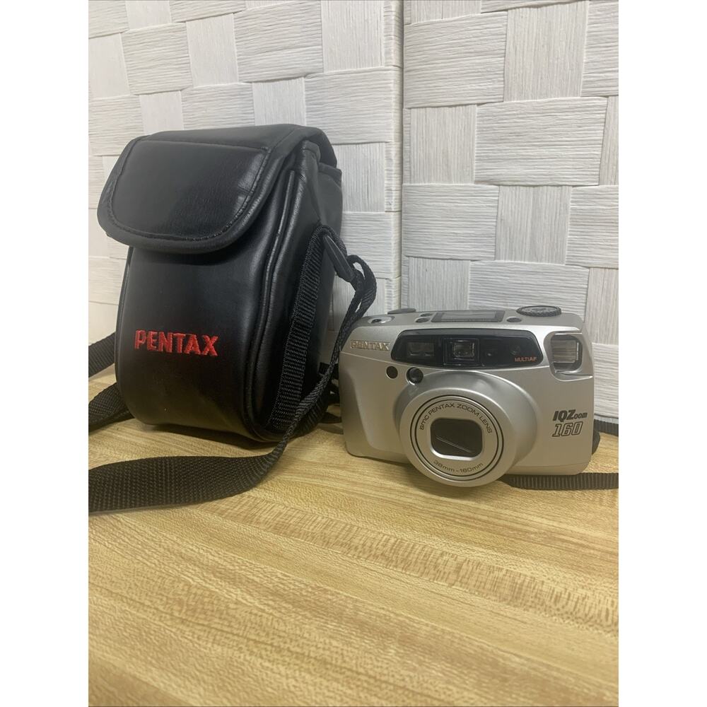 Pentax IQZoom 160 35mm Point & Shoot Camera w/Soft Case Parts Only Not Working